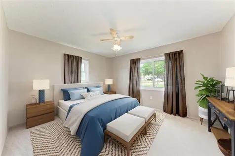 2811 33rd Avenue W Bradenton FL 34205
