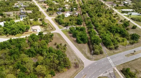 103 Antilla Drive Rotonda West FL 33947