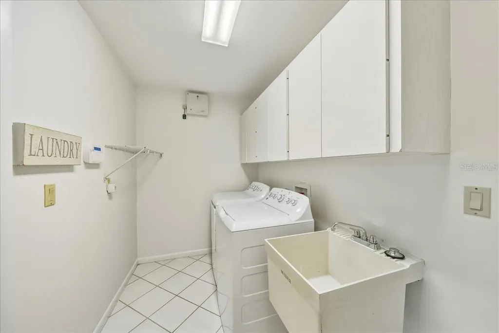 4530 Atwood Cay Circle Sarasota FL 34233