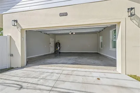 494 39th Avenue N St Petersburg FL 33704