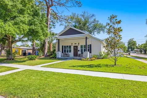 494 39th Avenue N St Petersburg FL 33704