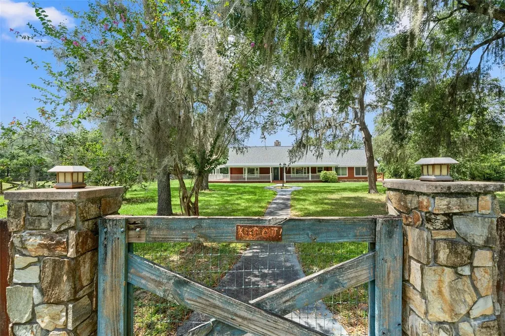 18441 Oaklawn Drive Spring Hill FL 34610