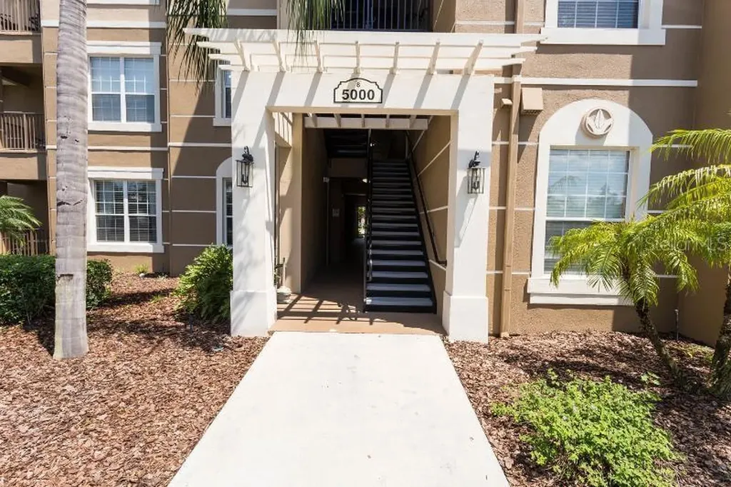5000 Cayview Avenue Orlando FL 32819