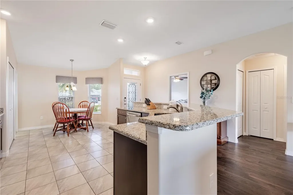 27118 Roanoke Drive Leesburg FL 34748
