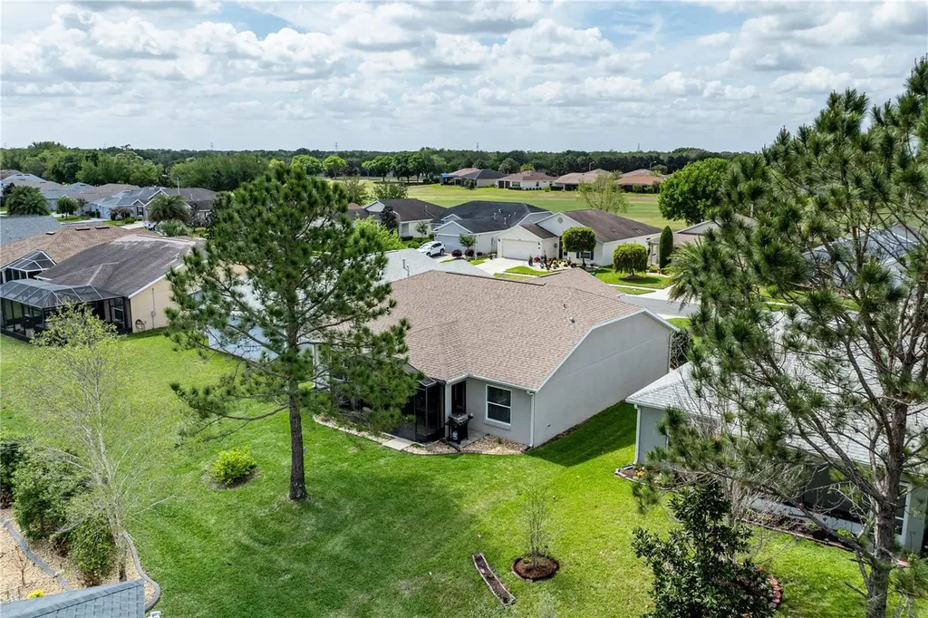 27118 Roanoke Drive Leesburg FL 34748