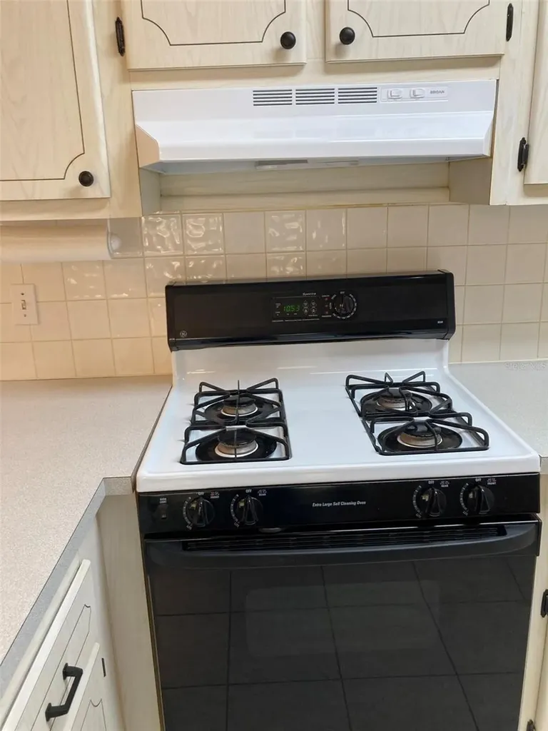 5530 80th Street N St Petersburg FL 33709