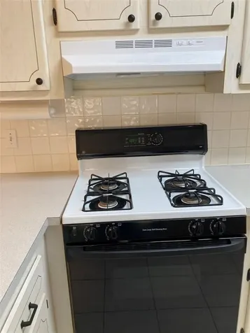 5530 80th Street N St Petersburg FL 33709