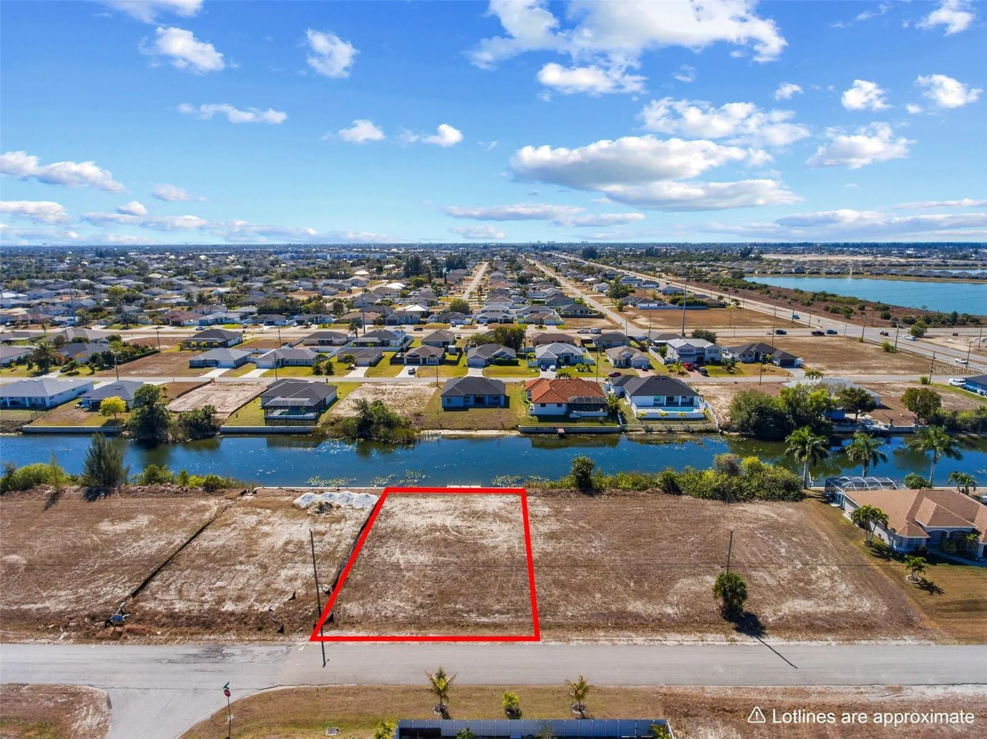 704 NW 9th Street Cape Coral FL 33993