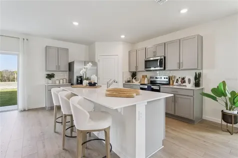 5066 Marshelder Street Apopka FL 32712