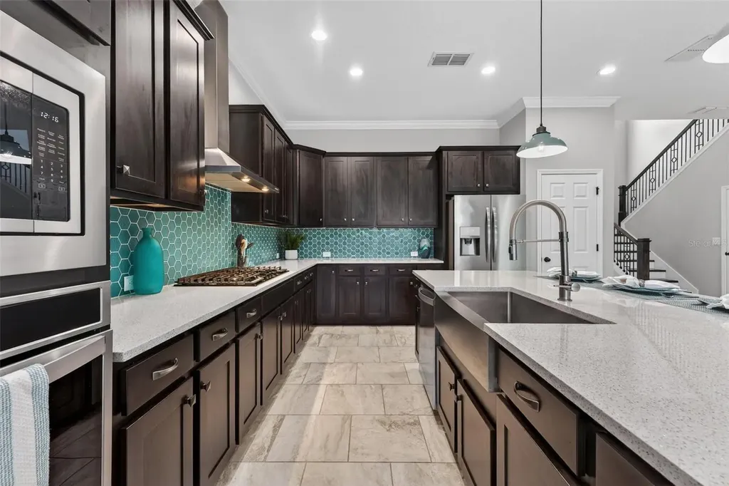 6312 Heirloom Place Apollo Beach FL 33572