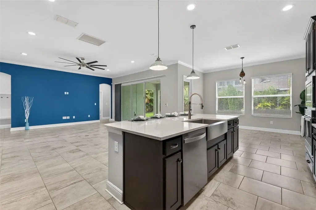 6312 Heirloom Place Apollo Beach FL 33572