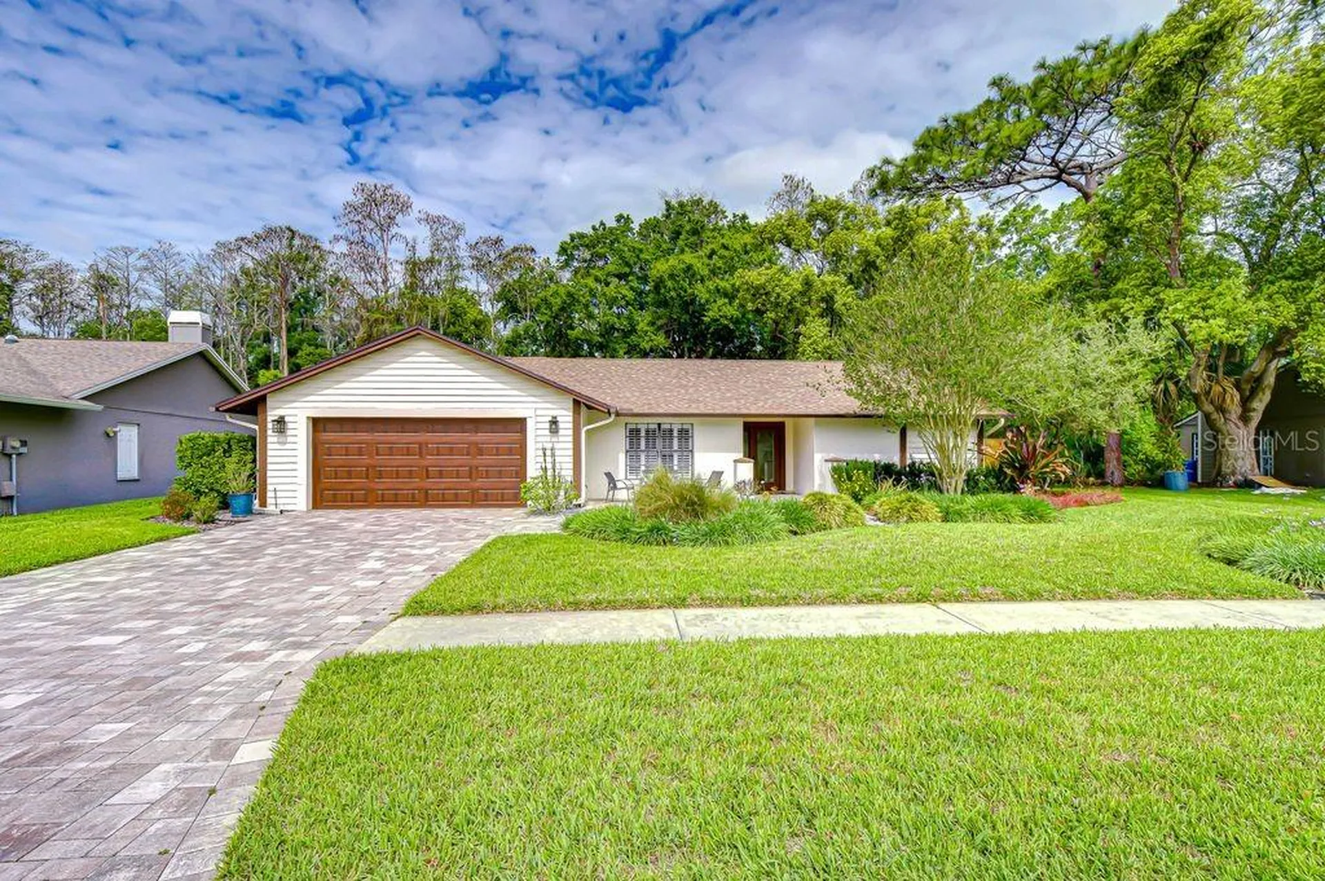16704 Vallely Drive Tampa FL 33618