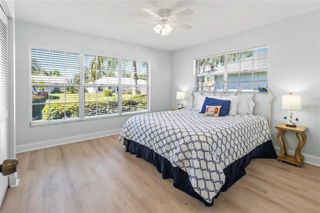 5207 88th Street W Bradenton FL 34210