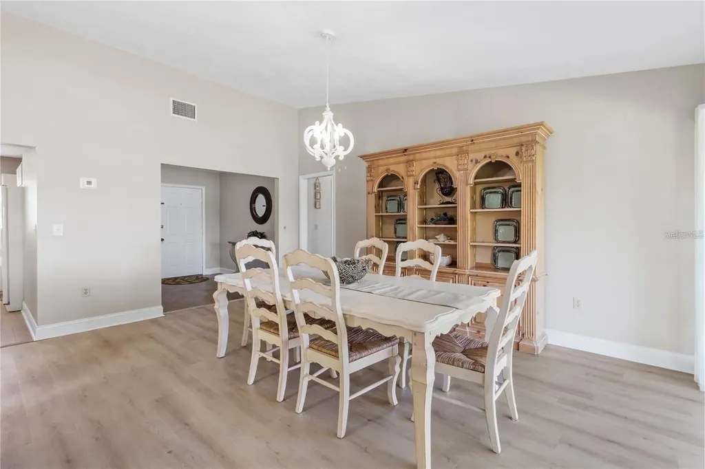 5207 88th Street W Bradenton FL 34210