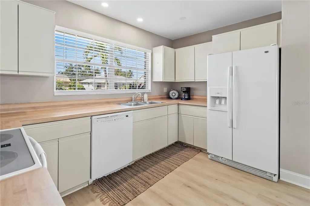 5207 88th Street W Bradenton FL 34210