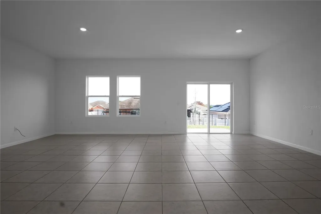 456 Hennepin Loop Lake Wales FL 33898