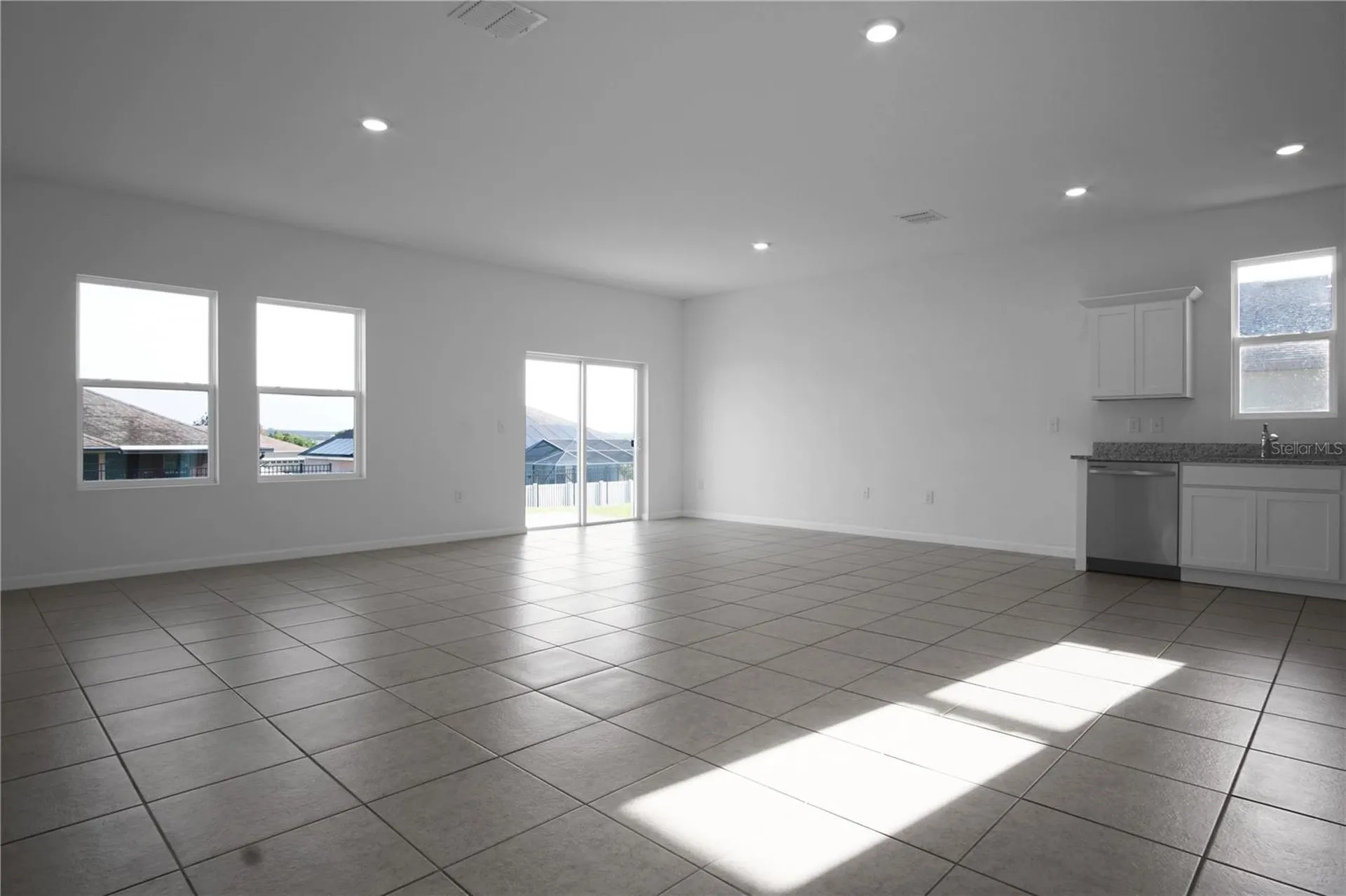 456 Hennepin Loop Lake Wales FL 33898