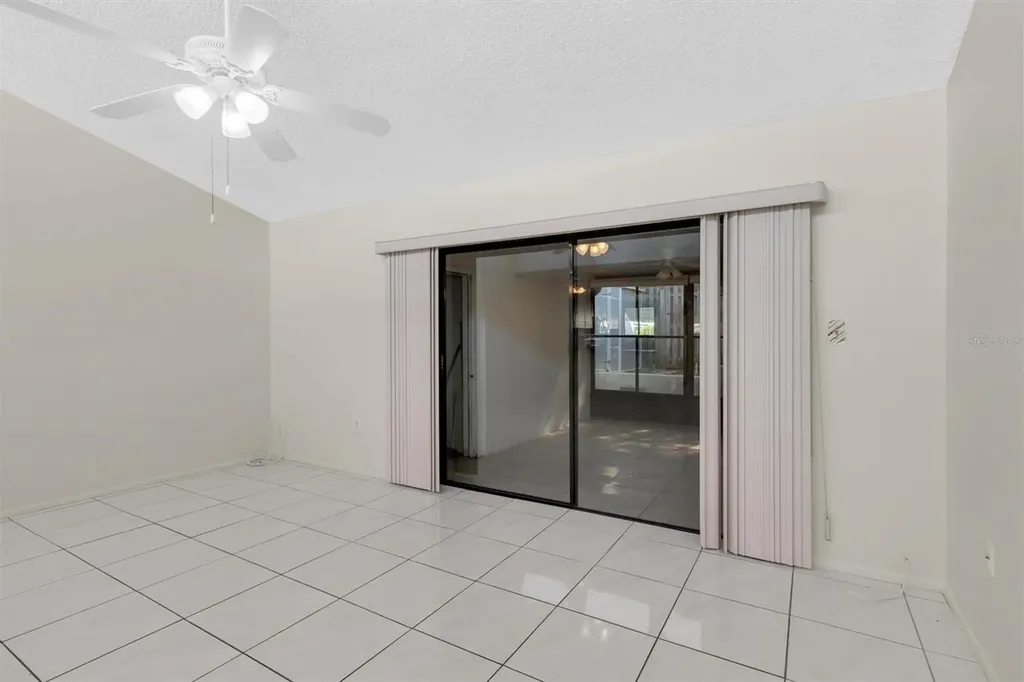 2216 Oak Wind Drive Holiday FL 34691