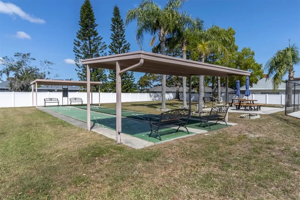 2216 Oak Wind Drive Holiday FL 34691