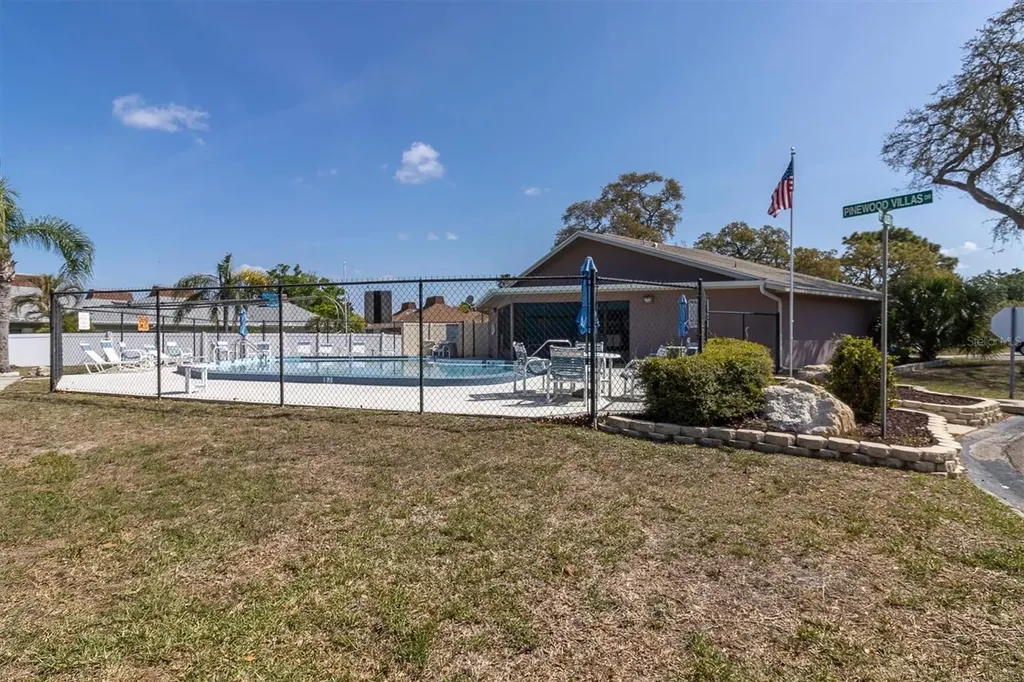 2216 Oak Wind Drive Holiday FL 34691