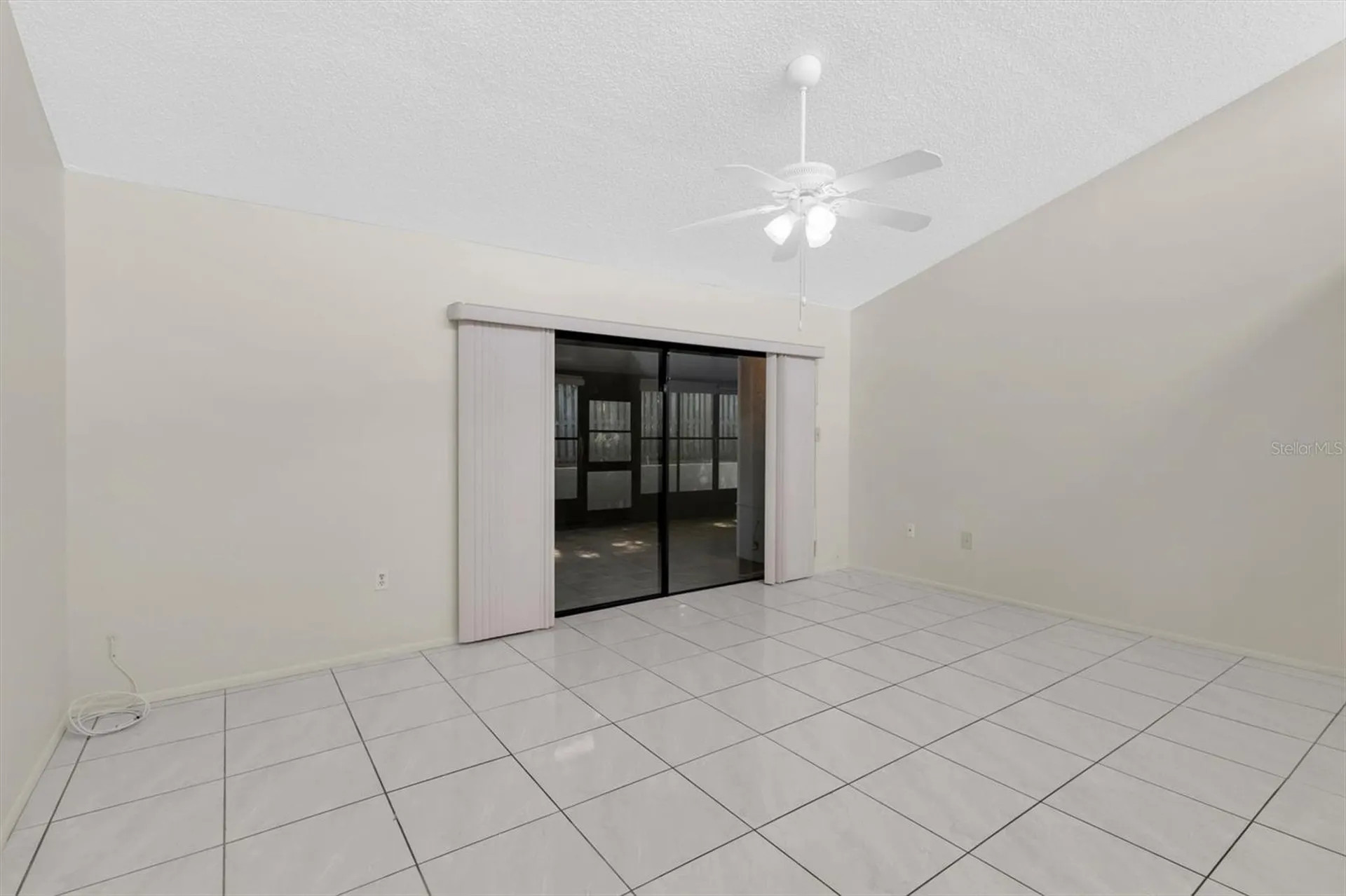 2216 Oak Wind Drive Holiday FL 34691
