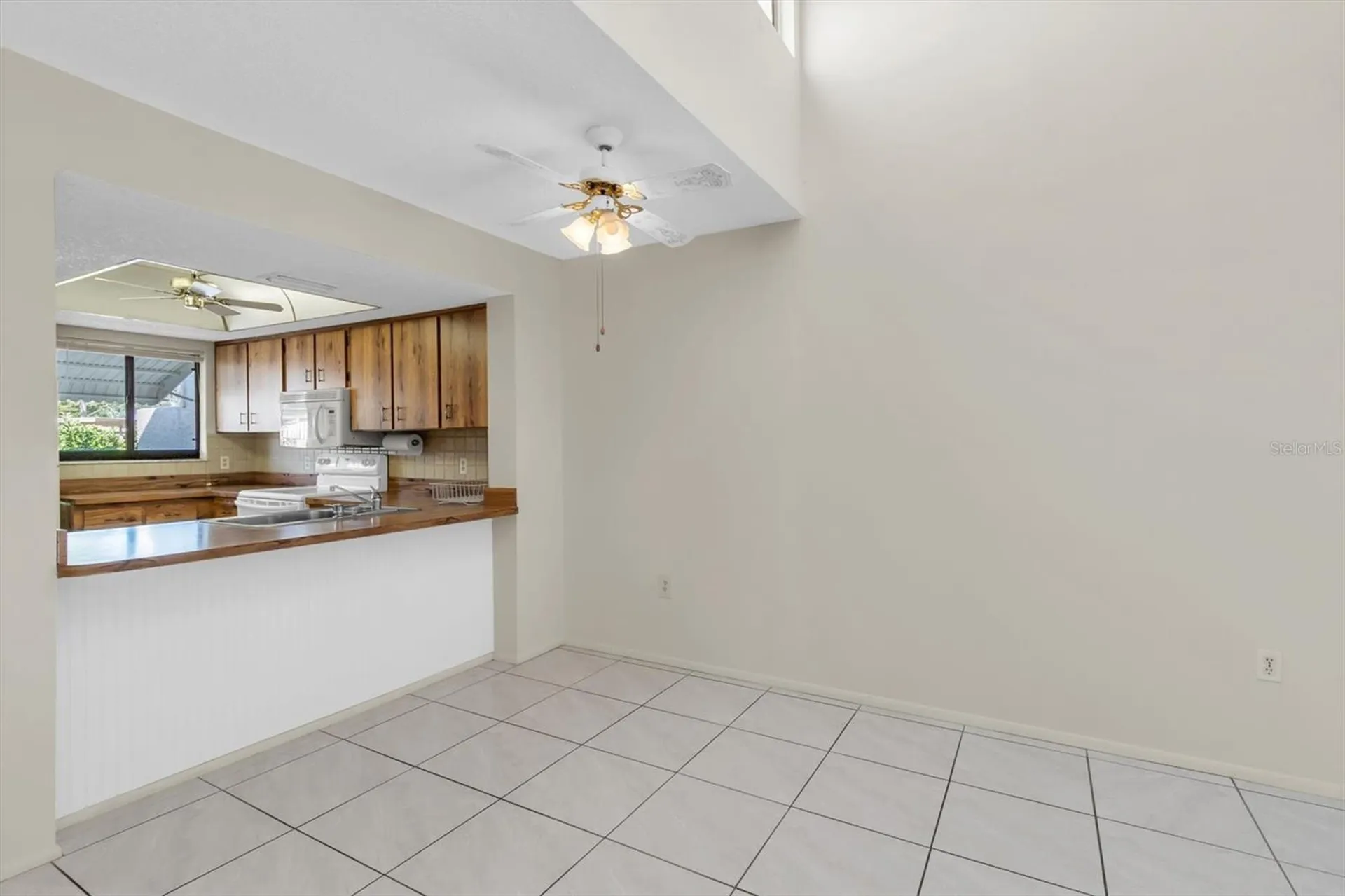 2216 Oak Wind Drive Holiday FL 34691