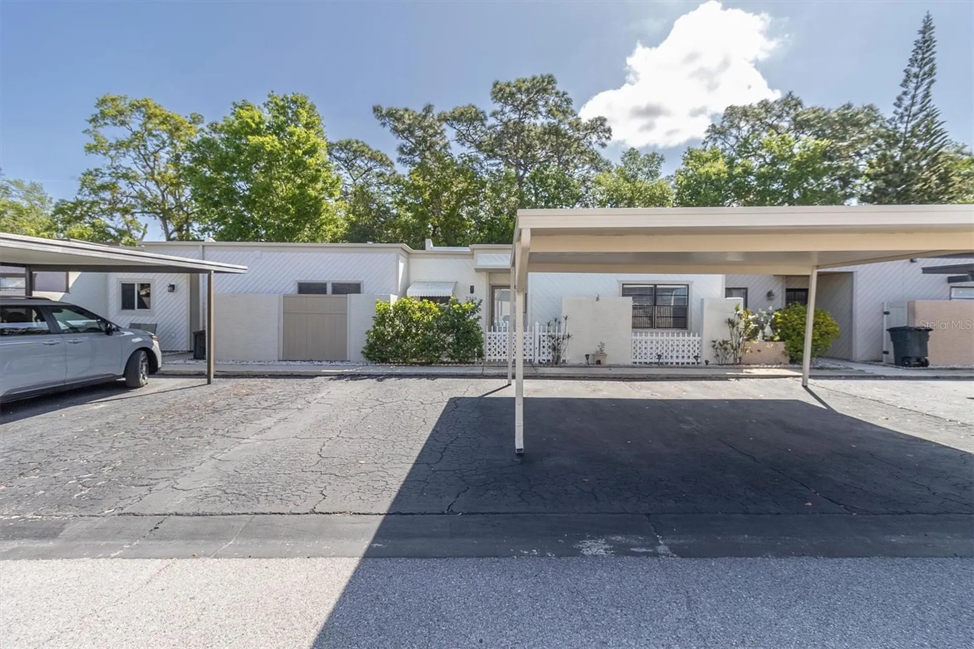 2216 Oak Wind Drive Holiday FL 34691