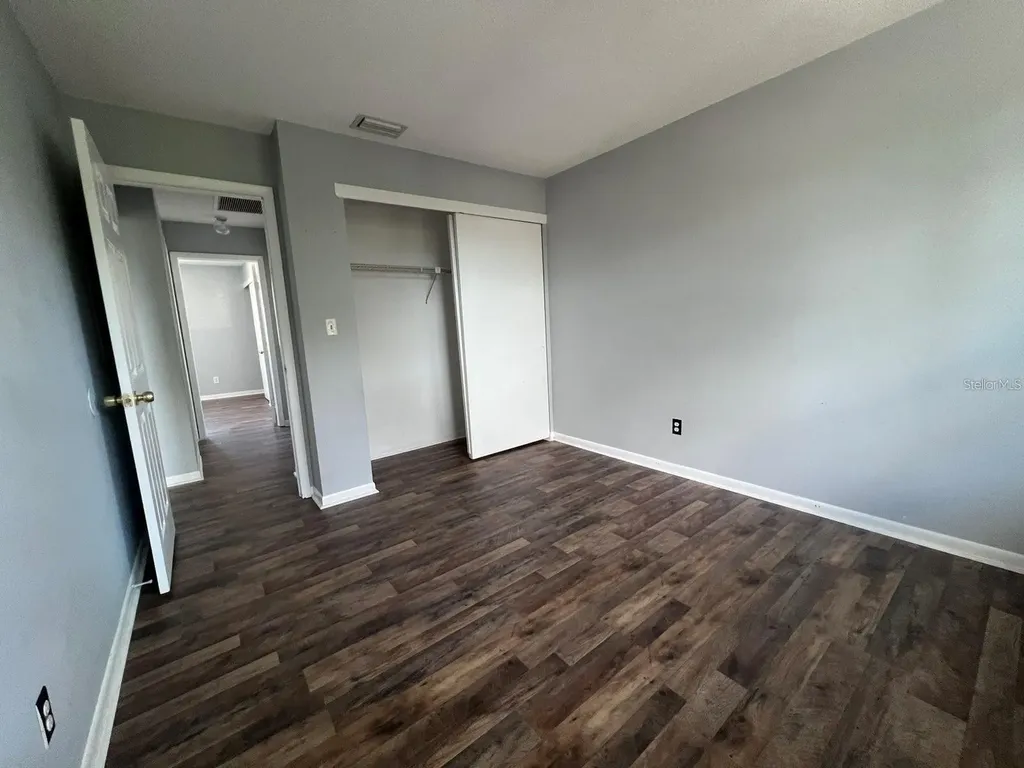 2072 Los Lomas Drive Clearwater FL 33763