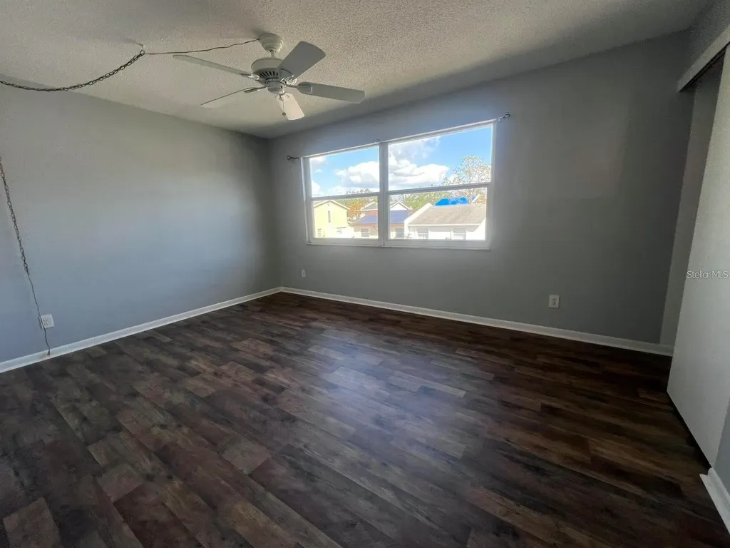 2072 Los Lomas Drive Clearwater FL 33763