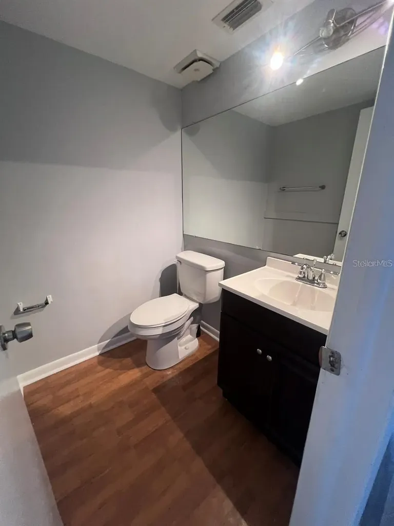 2072 Los Lomas Drive Clearwater FL 33763