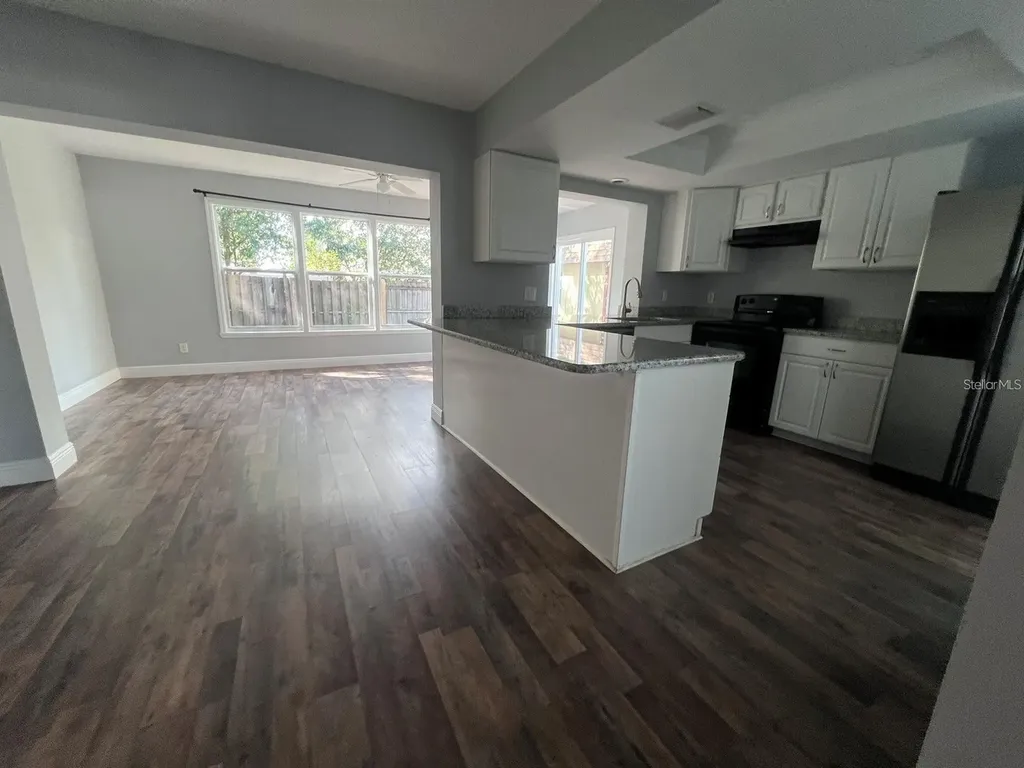 2072 Los Lomas Drive Clearwater FL 33763