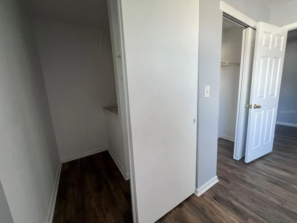 2072 Los Lomas Drive Clearwater FL 33763
