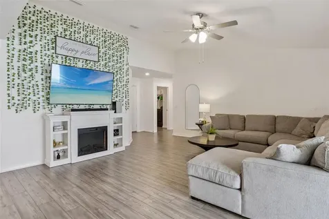 209 Cimarron Drive Kissimmee FL 34759