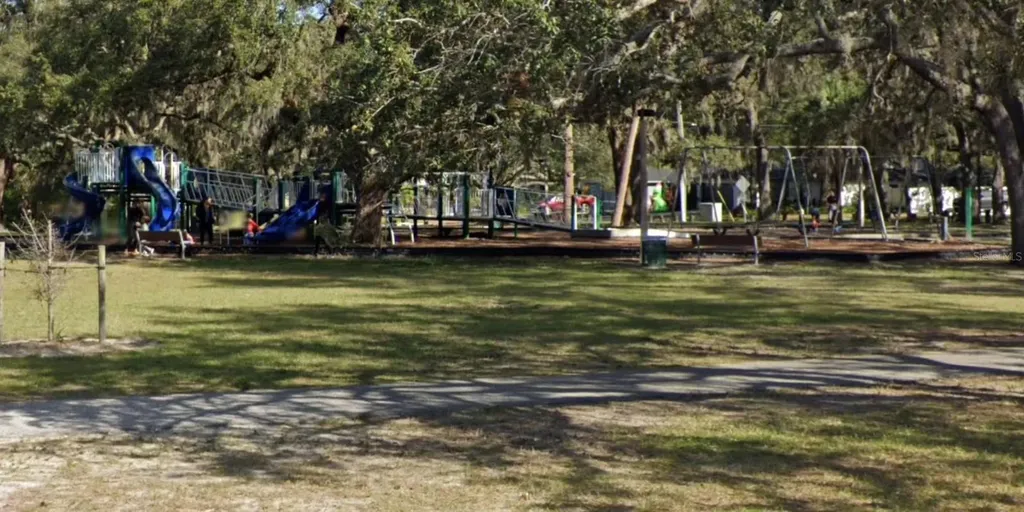 212 W South Avenue Tampa FL 33603