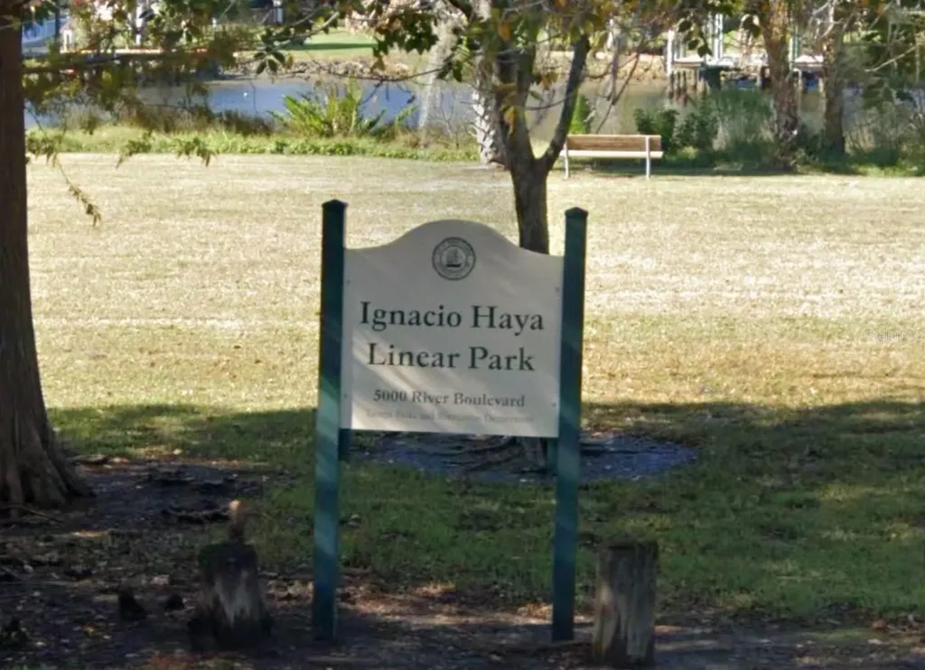 212 W South Avenue Tampa FL 33603