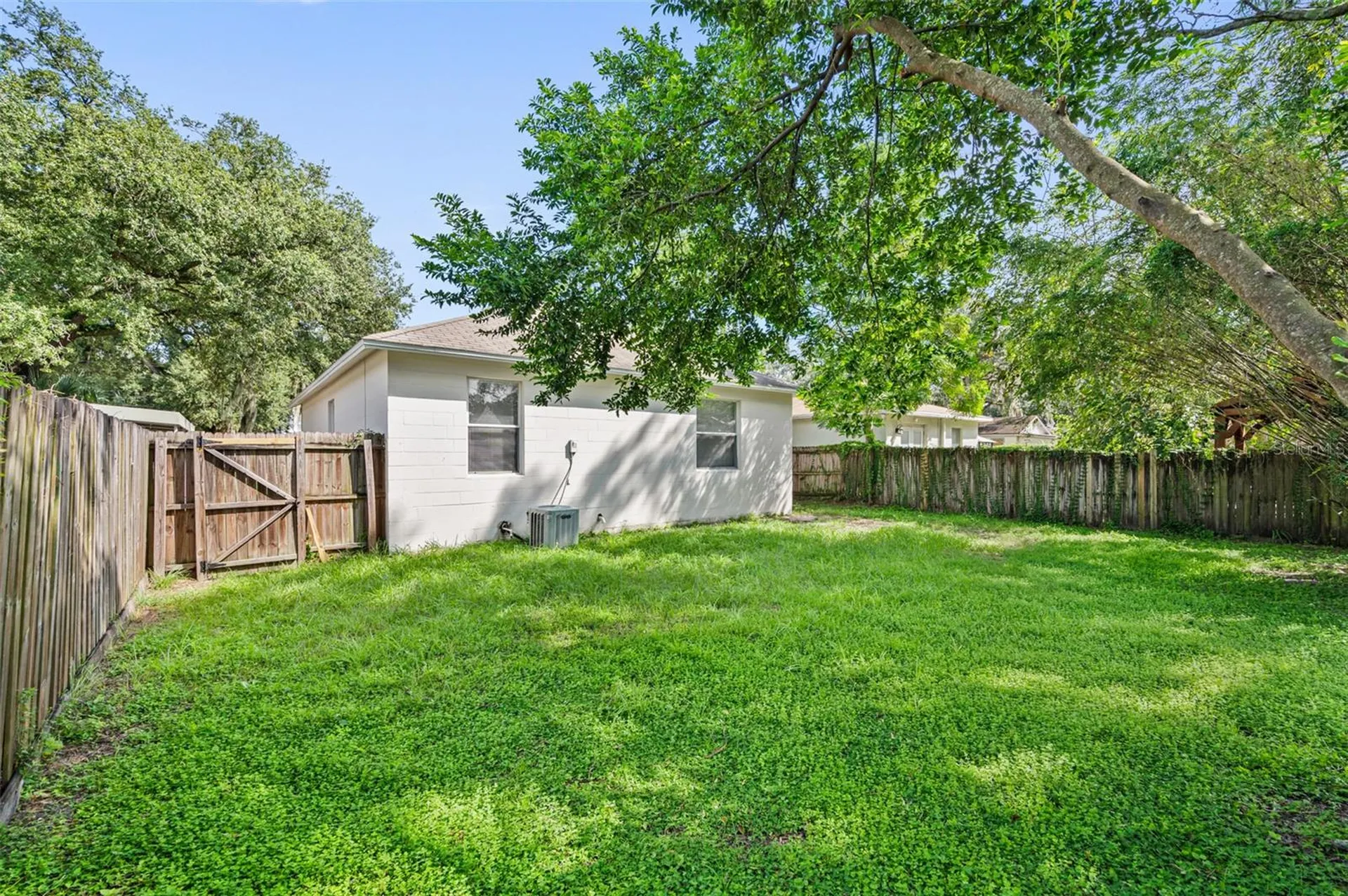 212 W South Avenue Tampa FL 33603