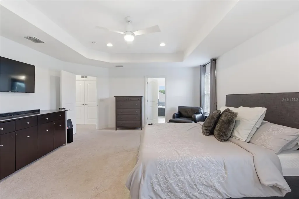 9714 Provencal Avenue Seffner FL 33584