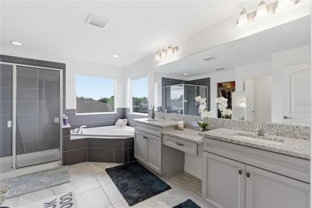9714 Provencal Avenue Seffner FL 33584