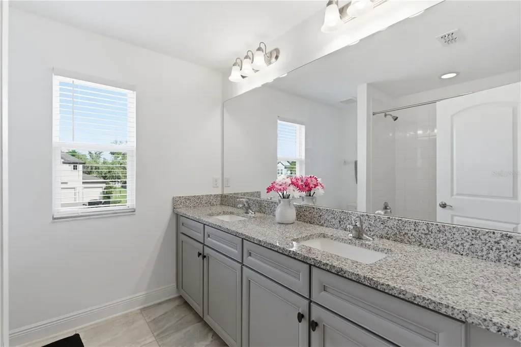 9714 Provencal Avenue Seffner FL 33584