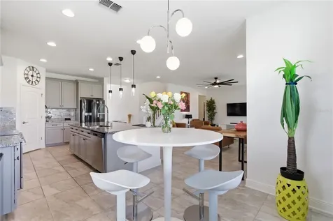9714 Provencal Avenue Seffner FL 33584