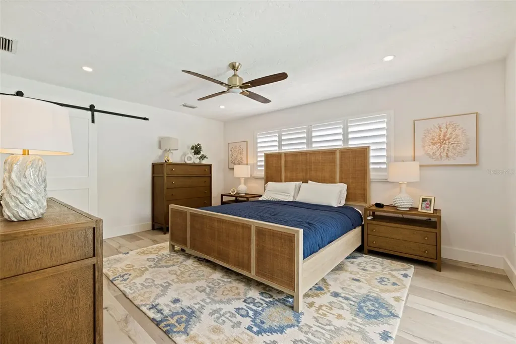 1971 Massachusetts Avenue NE St Petersburg FL 33703