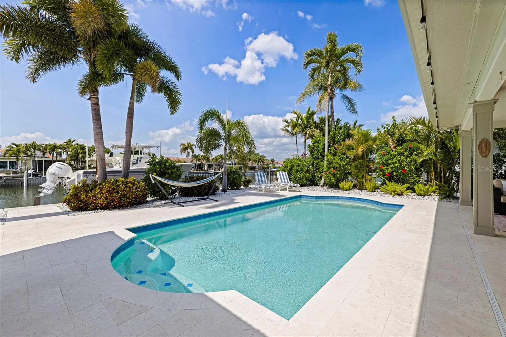 1971 Massachusetts Avenue NE St Petersburg FL 33703