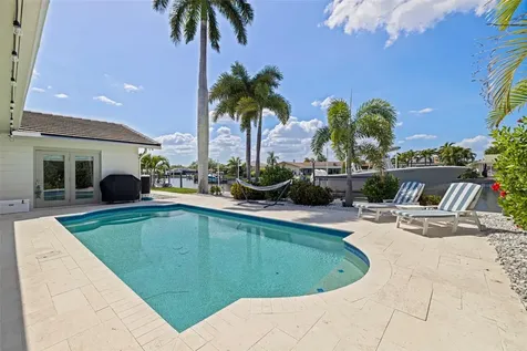 1971 Massachusetts Avenue NE St Petersburg FL 33703