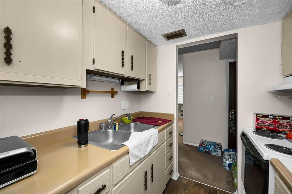 1127 King Arthur Court Dunedin FL 34698