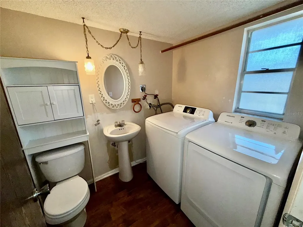 1127 King Arthur Court Dunedin FL 34698