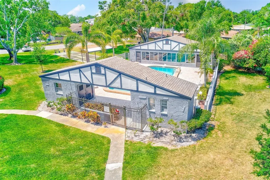 1127 King Arthur Court Dunedin FL 34698