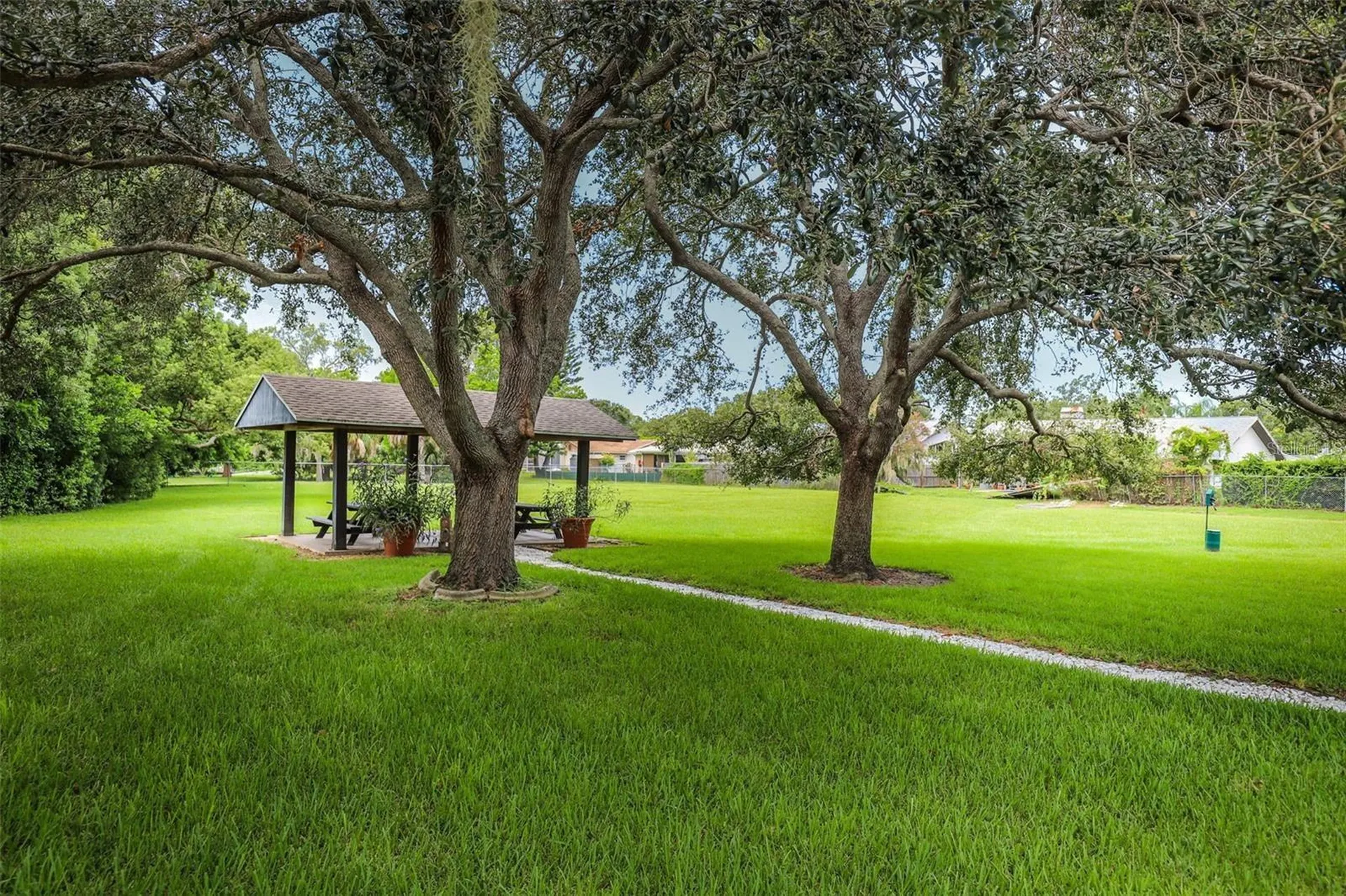 1127 King Arthur Court Dunedin FL 34698