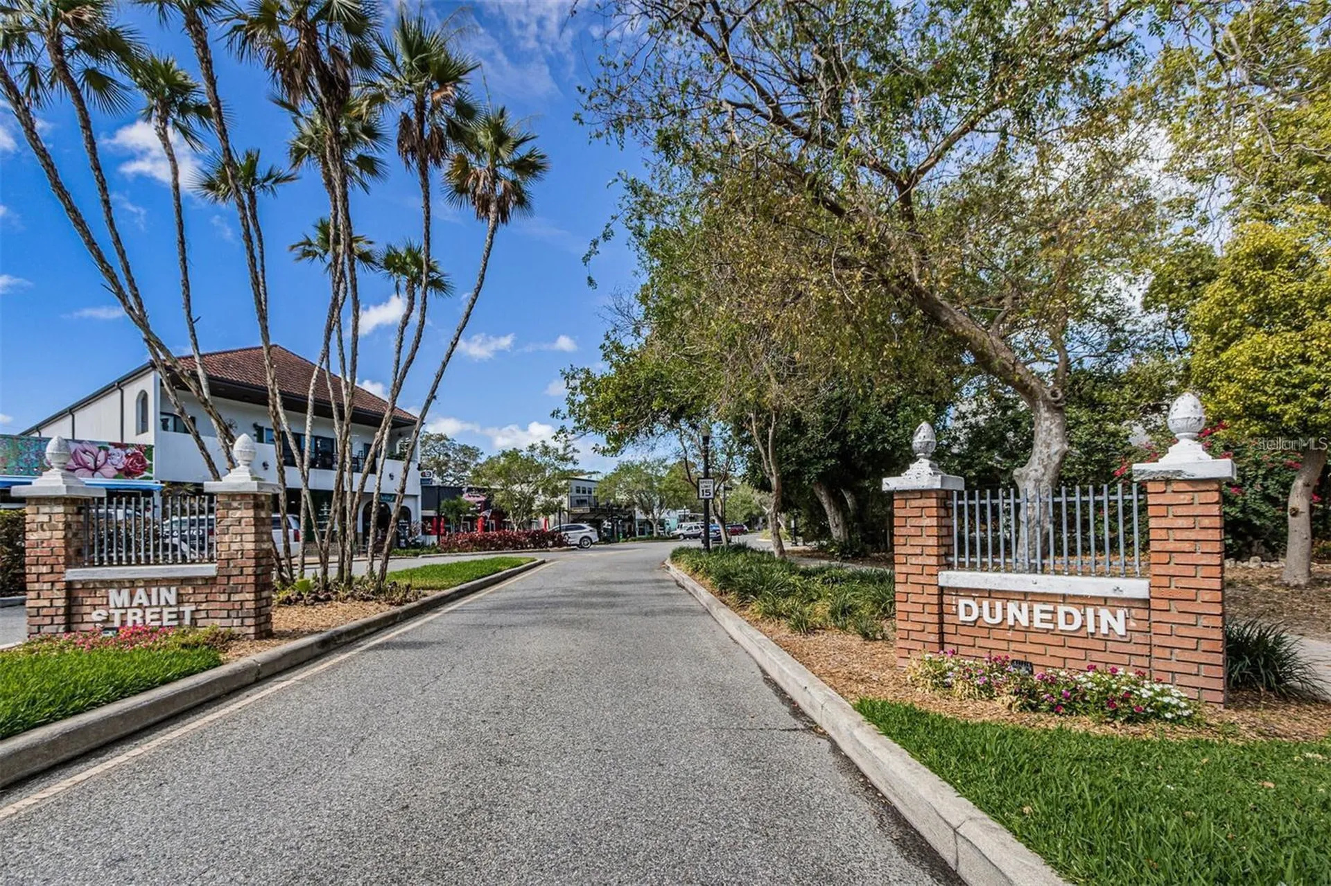 1127 King Arthur Court Dunedin FL 34698
