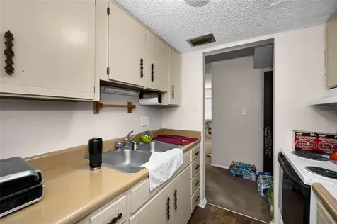1127 King Arthur Court Dunedin FL 34698