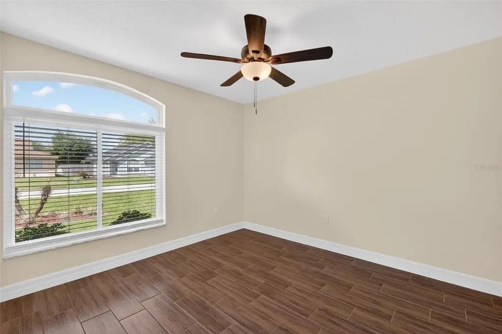 11637 Lake Drive Leesburg FL 34788
